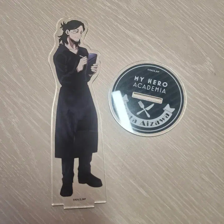 [BUNJANG] My Hero Academia Shota Aizawa Cafe Acrylic Stand / 나의 히어로 아카데미아 아이자와 쇼타 카페 아크릴 스탠드