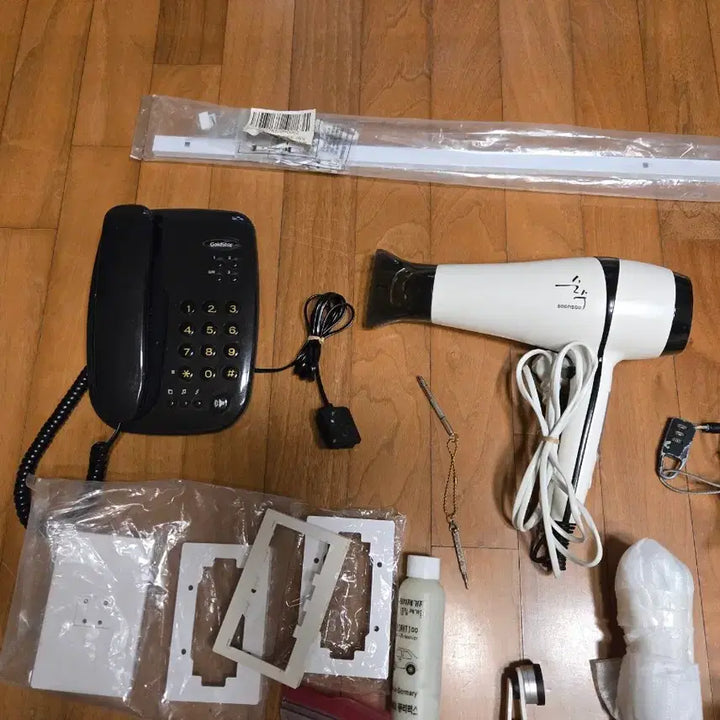 [BUNJANG] Goldstar Wired Landline Phone (1993) Bundle / 레트로 1993년 골드스타 유선전화기 외 모두일괄 택포