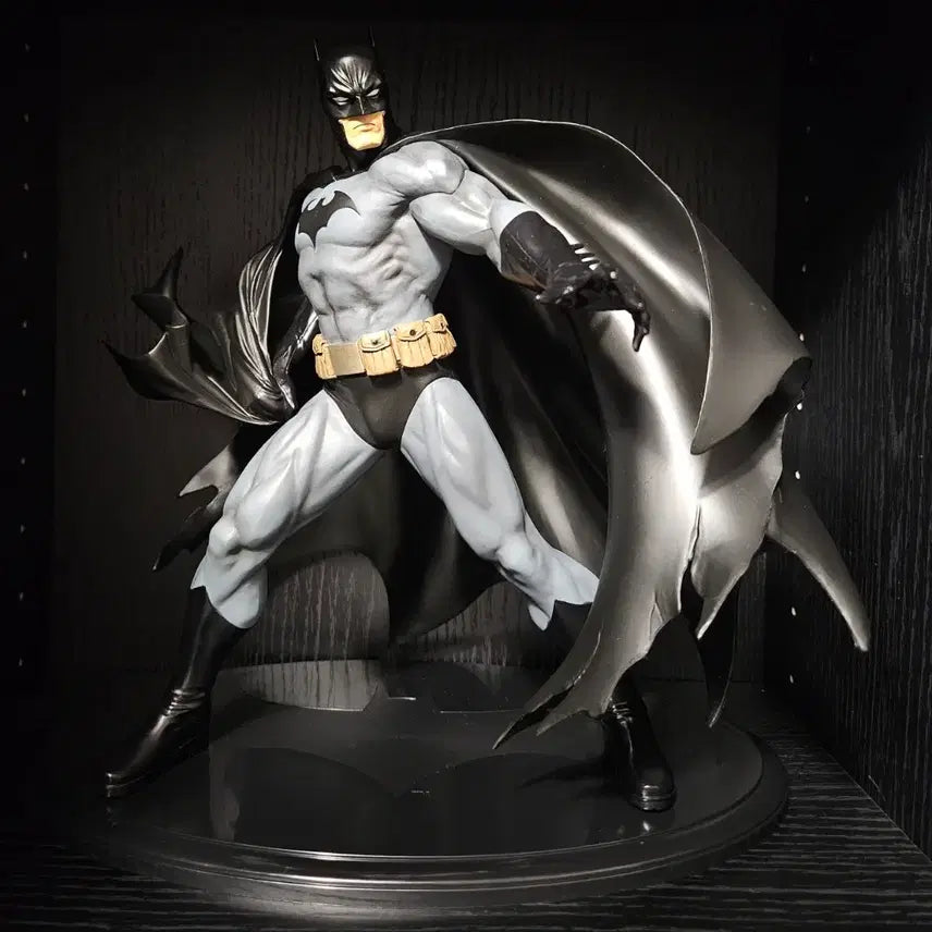 [BUNJANG] Kotobukiya Batman Hush Black 1/6 Scale Figure / 코토부키야 배트맨 허쉬 블랙 1/6스케일 피규어