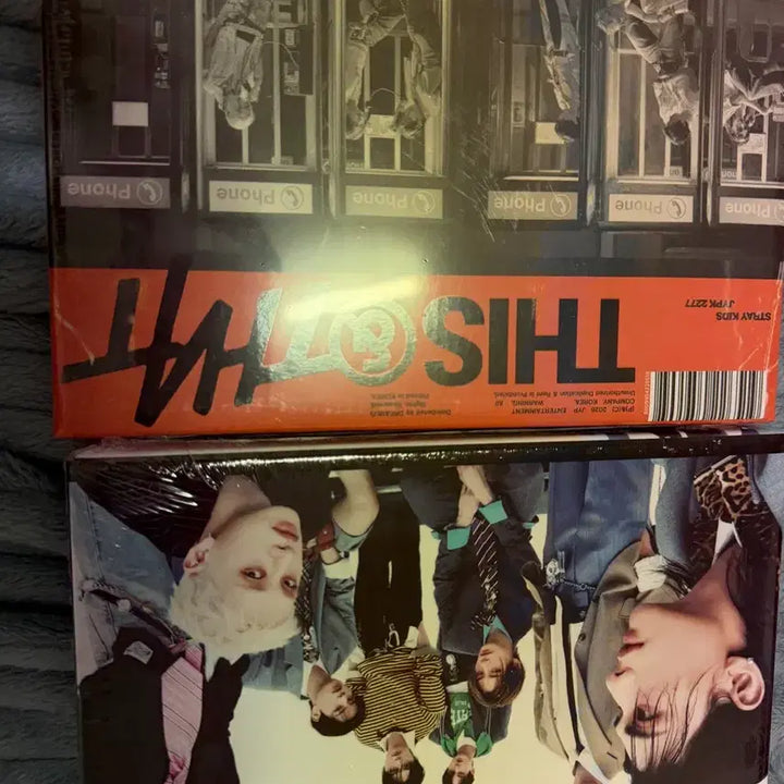 [BUNJANG] Stray Kids THIS THAT Bundle Set (2 Albums, Sealed) / 스키즈  스트레이키즈 디스앤댓 THISTHAT  미개봉 앨범 2장일괄