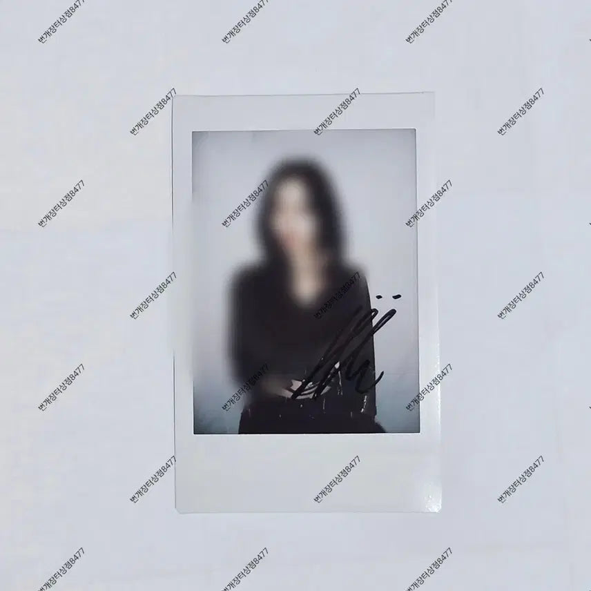 [BUNJANG] ITZY Ryujin 2023 SBS Gayo Daejeon Autographed Polaroid Photo POB / 있지 ITZY 류진 251225 SBS가요대전 싸인 폴라로이드 싸폴 미공개 폴라