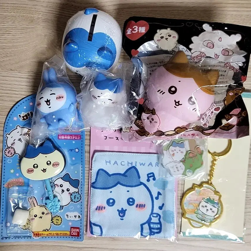 [BUNJANG] Chiikawa Hachiware Squishy, Cloud Mood Lamp, Figure, Keyring Bundle / 치이카와 하치와레 스퀴시&amp;구름 무드등&amp;피규어&amp;키링