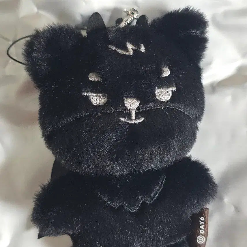 [BUNJANG] DAY6 Young K Youngest Devil Plush / 데이식스 영케이 영기스트 악마 쁘멀
