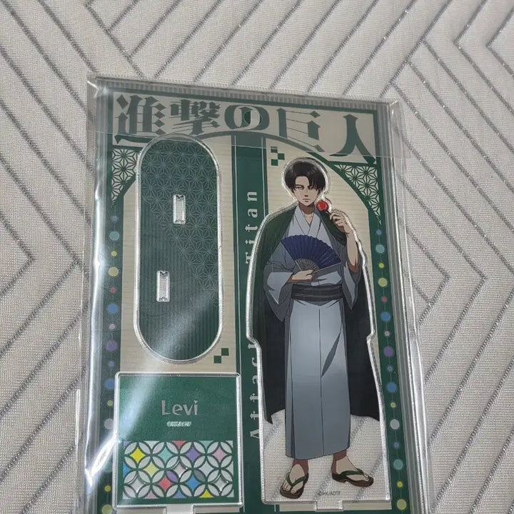 [BUNJANG] Attack on Titan Levi Festival Acrylic Stand (Sealed) / [미개봉] 진격의 거인 리바이 축제 아크릴스탠드 정품
