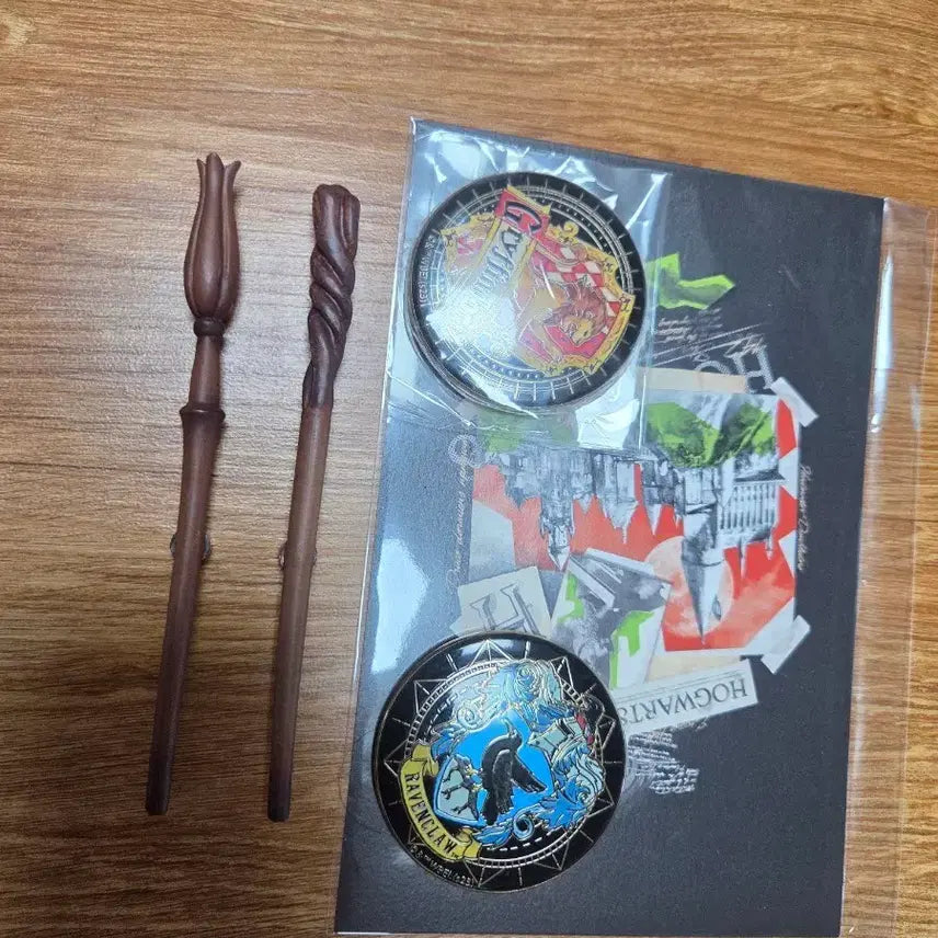[BUNJANG] Harry Potter Can Badge, Wand Magnet &amp; Postcard Bundle Set / 해리포터 캔뱃지  지팡이 마그넷 엽서 일괄