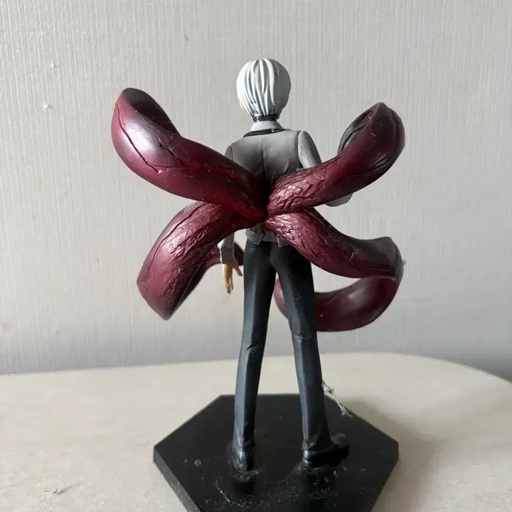 [BUNJANG] Tokyo Ghoul Kaneki Ken Figure / 도쿄구울 카네키 피규어