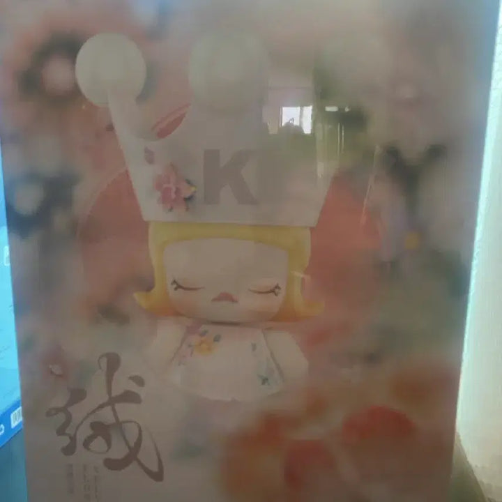 [BUNJANG] Pop Mart Royal Molly Velvet Flower 400% Figure / 팝마트 로얄몰리 400%벨벳 미개봉 팝니다