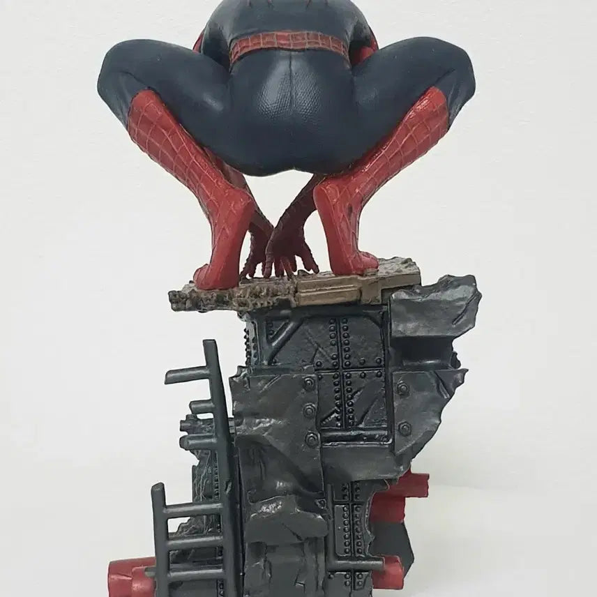 [BUNJANG] Spider-Man Statue / 스파이더맨 스테츄