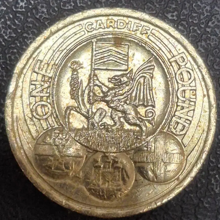 [BUNJANG] United Kingdom Coin 5-Coin Set (2000, 2008, 2011, 1983, 1984) Including Special Mint Years / 영국 주화 5종 세트 (2000, 2008, 2011, 1983, 1984)  특년도 포함