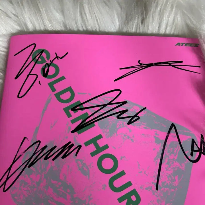 [BUNJANG] ATEEZ GOLDEN HOUR : Part.5 Signed Album / 에이티즈 GOLDEN HOUR : Part.5 친필 싸인앨범