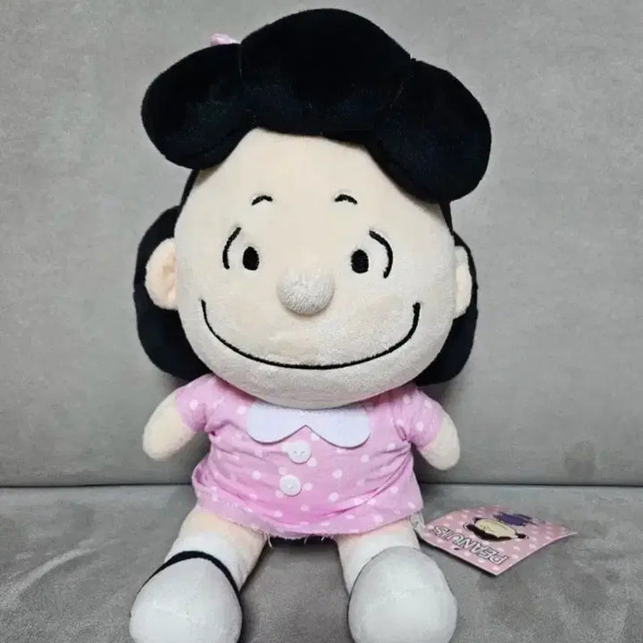 [BUNJANG] Genuine Snoopy Lucy Sitting Pajama Medium Plush Doll / 정품 스누피 루시 싯팅 파자마 중형 인형