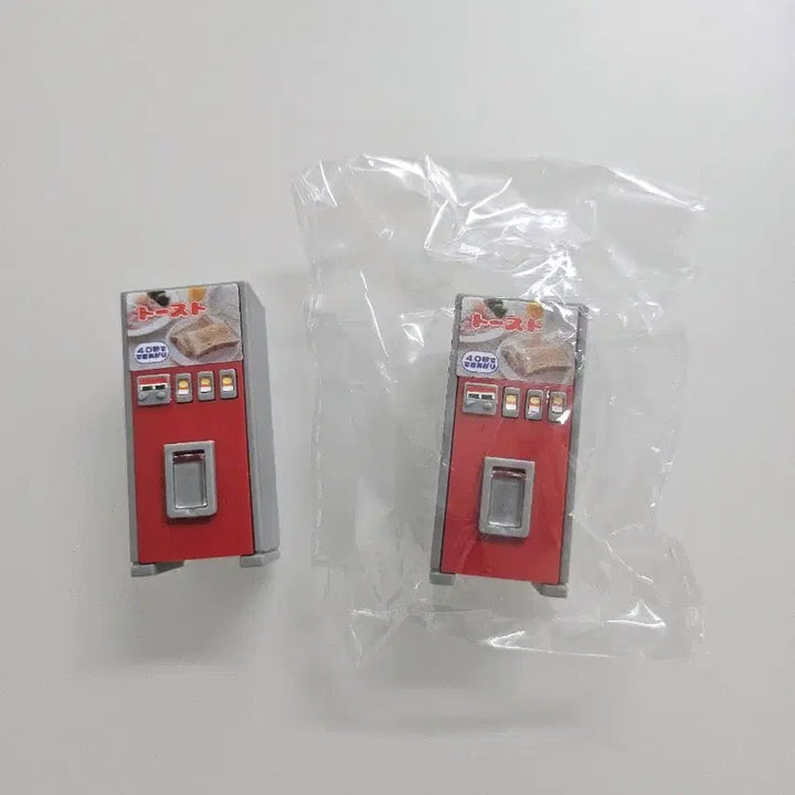 [BUNJANG] J.Dream Retro Vending Machine Mascot Gacha (Red Toast) / 제이드림 레트로 자판기 가챠 판매 (레드)