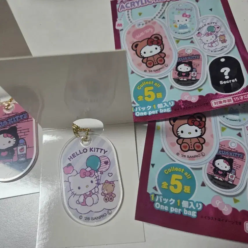 [BUNJANG] Hello Kitty Acrylic Secret Random Keyring / 새상품:)헬로키티 아크릴 시크릿 랜덤 키링