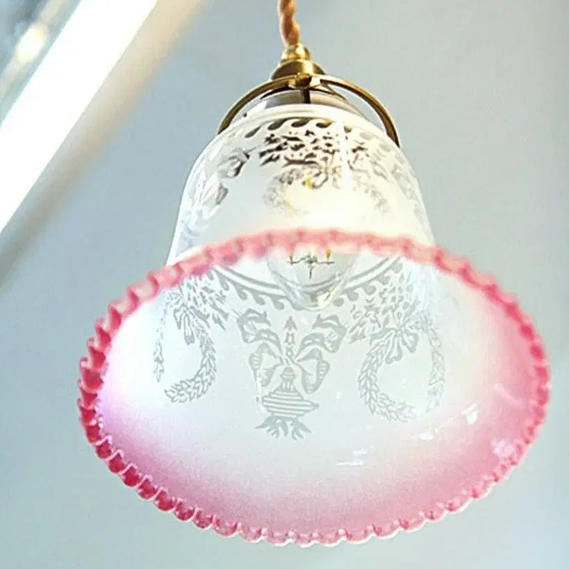[BUNJANG] Vintage French Ribbon Etched Glass Pendant Lamp with Pink Ruffle Trim / 빈티지 프렌치 리본갈란드와 리본리스 에칭글래스 바디와 핑크 러플 트림의 1구 팬던트 램프