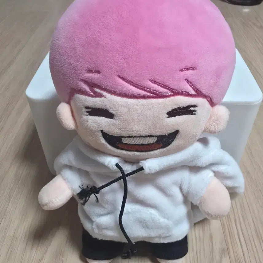 [BUNJANG] BTS Suga 20cm Plush Doll / 방탄 슈가 인형