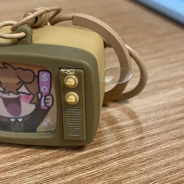 [BUNJANG] Pixelly Duckgoe Retro TV Keyring Mystery Investigation Squad / [픽셀리] 덕개 레트로 티비 키링 / 미스터리 수사반