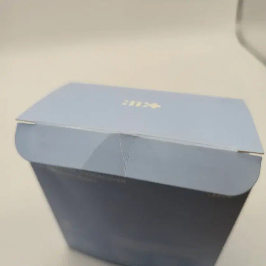 [BUNJANG] ILLIT BOMB Merch Ver. In-ear Earphones Album / 아일릿 ILLIT BOMB Merch Ver 인이어 이어폰 앨범 풀구성