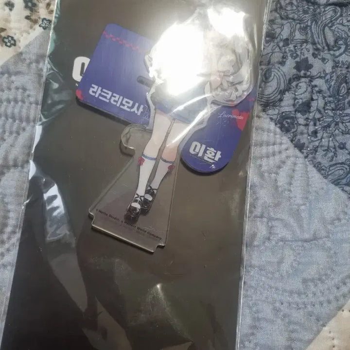 [BUNJANG] GS25 x Lacrimosa Acrylic Stand / gs25 이환 라크라모사 아크릴스탠드