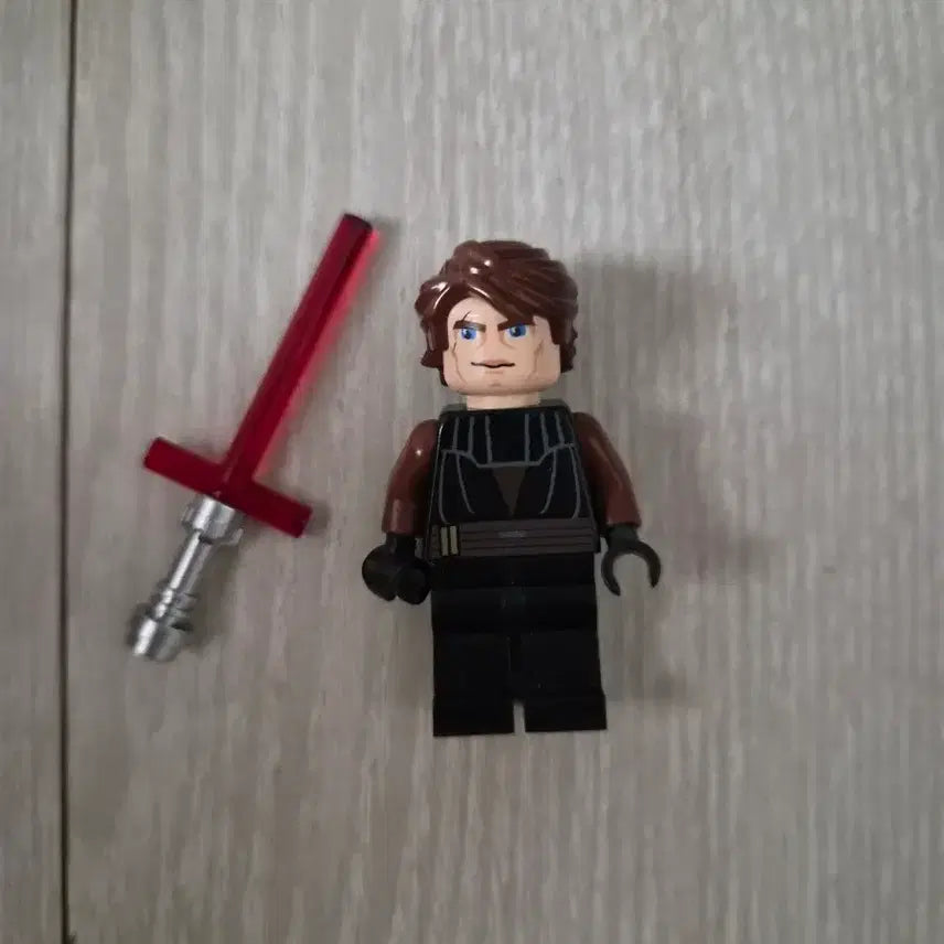 [BUNJANG] LEGO Star Wars Anakin Skywalker Figure with Lightsaber / 설명 참고) 레고 스타워즈 아나킨 및 안틸레스