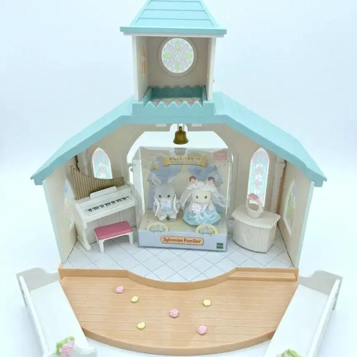 [BUNJANG] Sylvanian Families Sky Blue Wedding Chapel Baby Rabbit Wedding Fair Bundle Set / 실바니안 패밀리 스카이블루 웨딩채플 아기토끼 웨딩 페어 일괄