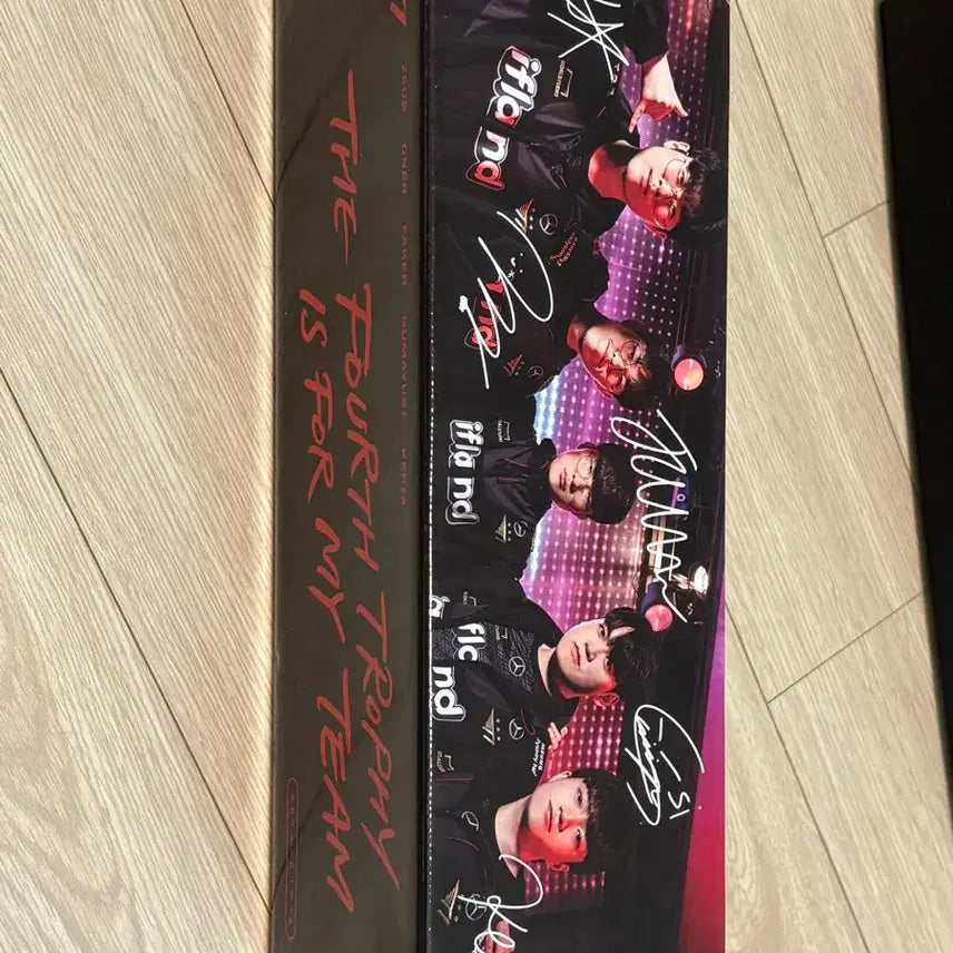 [BUNJANG] T1 2023 Championship Mousepad / 티원 T1 2023 우승 마우스패드 장패드 판매합니다