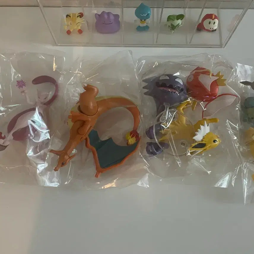 [BUNJANG] Pokemon Figures Bundle with Case (Unsealed) / 개봉) 일괄 포켓몬 피규어 + 케이스 포함