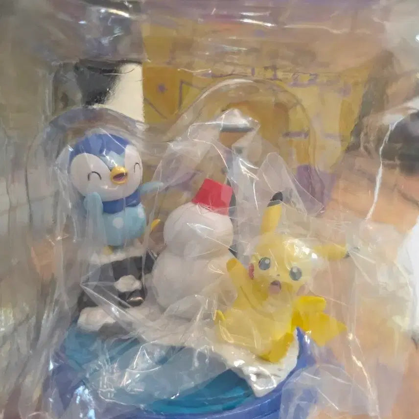 [BUNJANG] Pokemon Pikachu and Piplup Winter Figure Set / 포켓몬스터 피규어 피카츄와 펭도리