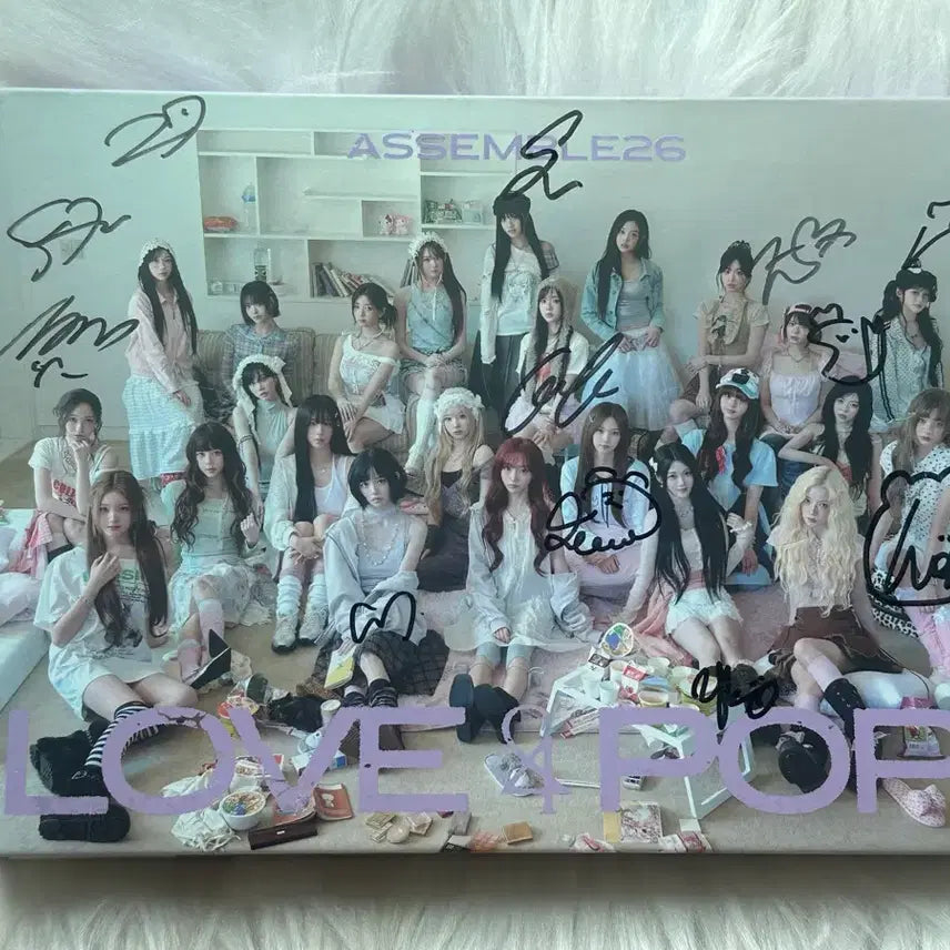 [BUNJANG] tripleS Assemble 26 Album All Members Autographed / 트리플에스 triple S 친필 싸인 앨범