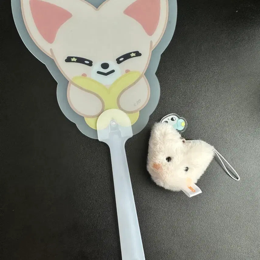 [BUNJANG] Stray Kids Felix Foxiny Concert Pompom Keyring / 스키즈 콘서트 기프트 폼폼 키링 아이엔 폭시니 세트