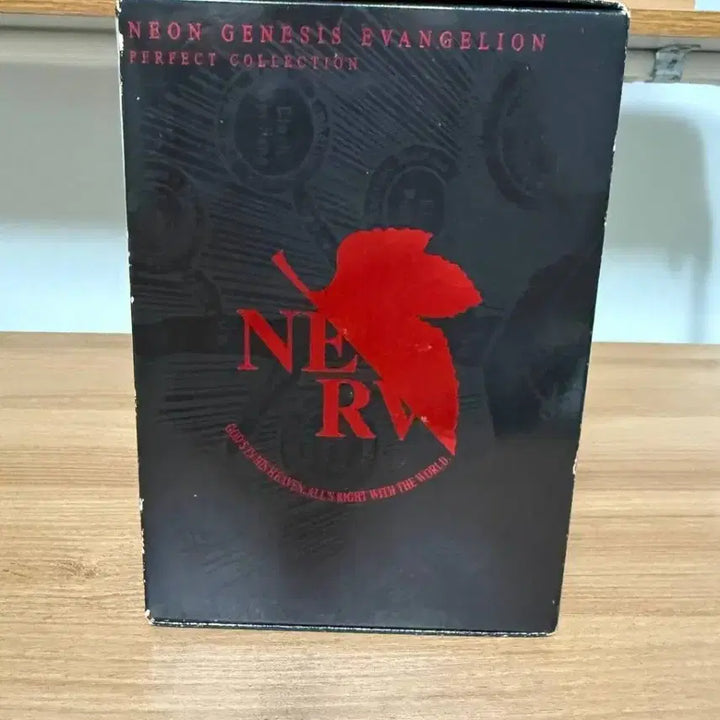 [BUNJANG] Neon Genesis Evangelion Perfect Collection DVD Boxset (Volumes 1-8) North American Edition / [북미판/희귀] 신세기 에반게리온 퍼펙트 컬렉션 DVD Boxset (0:1~0:8 전권)