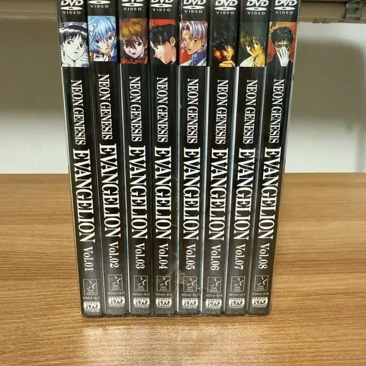 [BUNJANG] Neon Genesis Evangelion TV Edition DVD Vol.1-8 Complete Set (Unsealed) / [제목][미개봉/새상품] 신세기 에반게리온 TV판 DVD Vol.1~8 전권 세트