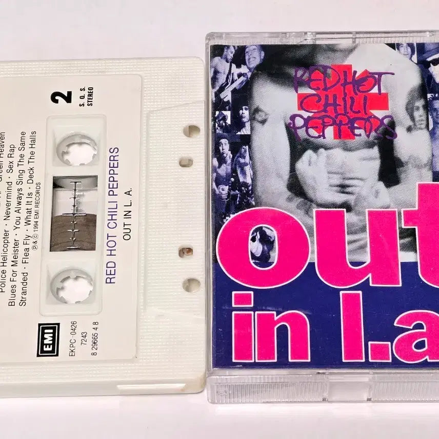 [BUNJANG] Red Hot Chili Peppers (RHCP) - Out in L.A. Rare First Press Korean Licensed Cassette Tape / [희귀/카세트] 레드 핫 칠리 페퍼스 (RHCP) - Out in L.A.