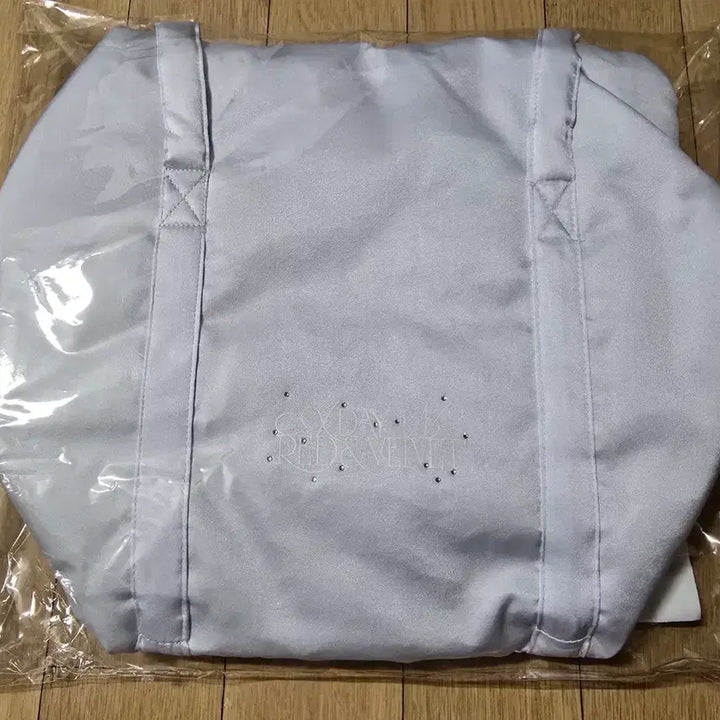 [BUNJANG] Red Velvet A Day in Red &amp; Velvet Fan Concert Bag (Photocard Excluded) / 레드벨벳 팬콘 A Day in Red &amp; Velvet 가방(포카x)