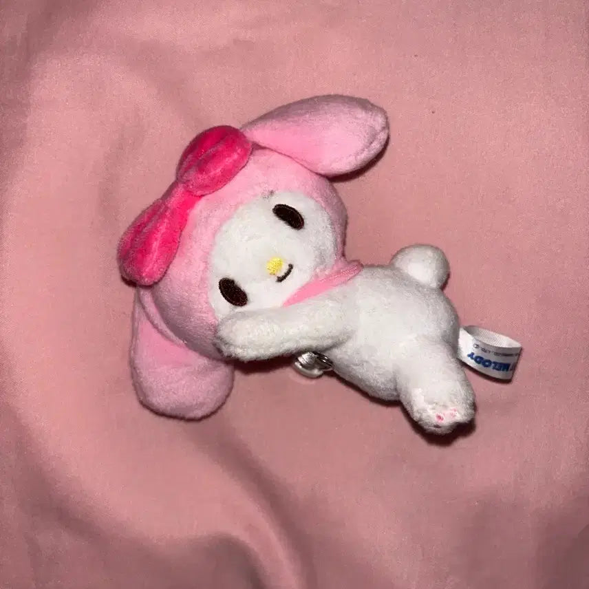[BUNJANG] My Melody Mascot Doll Brooch Pin / 마이멜로디 마스코트 인형 뱃지? 옷핀