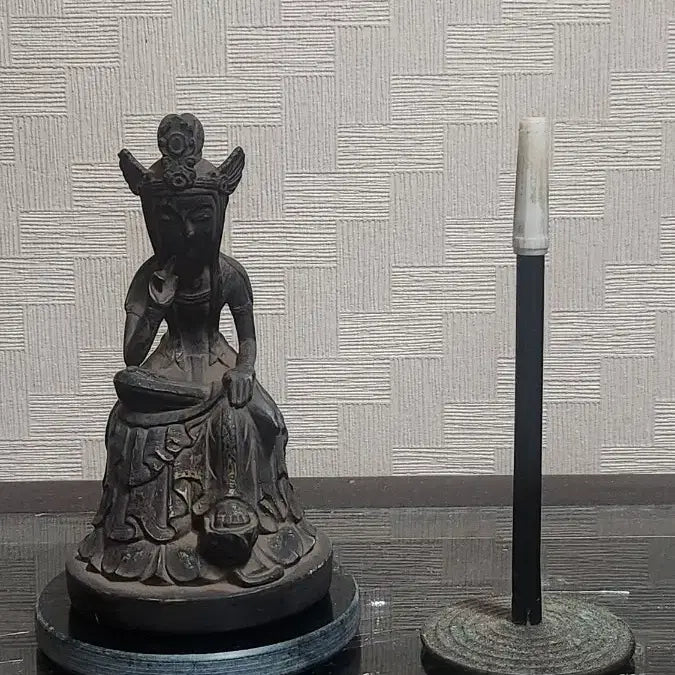 [BUNJANG] Small Pensive Buddha Sculpture / 아담한 반가사유상 조각품