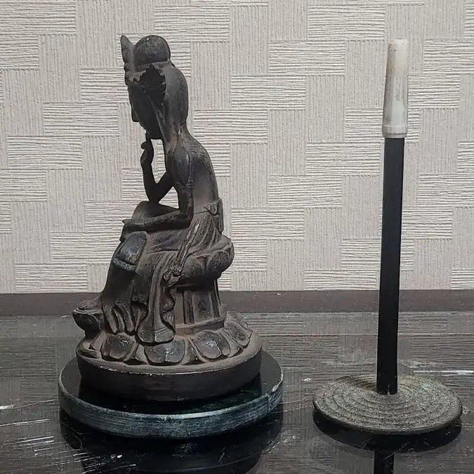[BUNJANG] Small Pensive Buddha Sculpture / 아담한 반가사유상 조각품