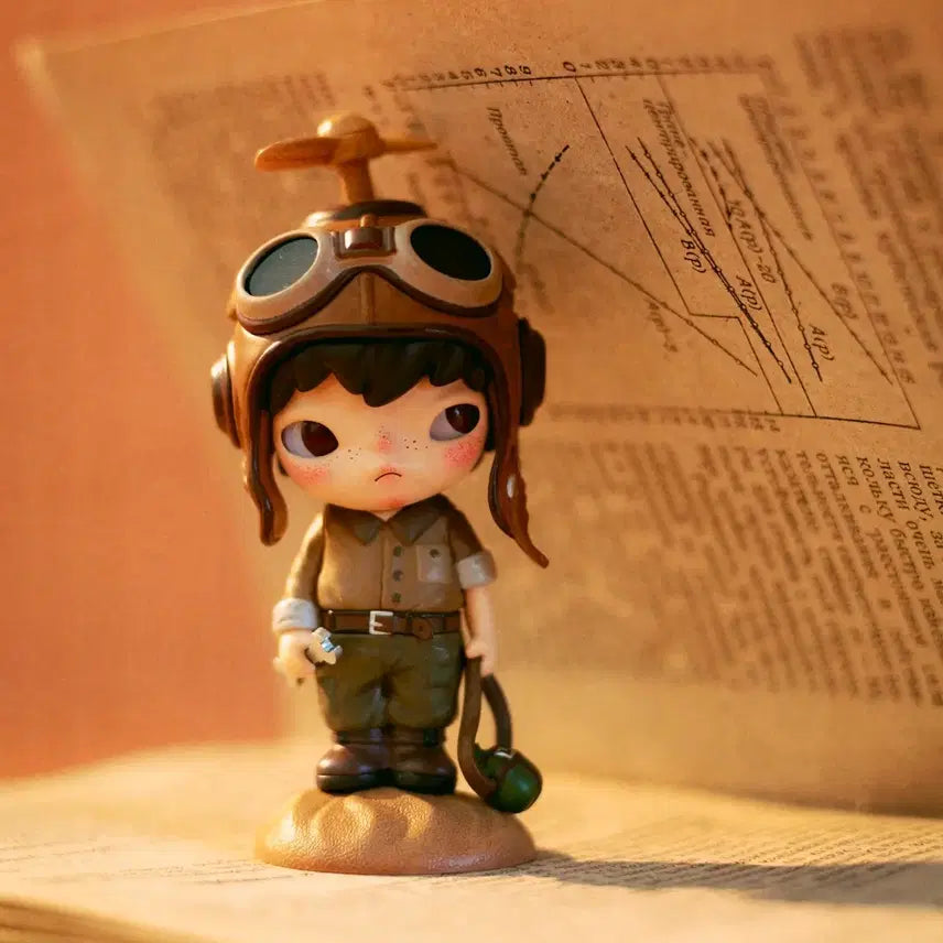 [BUNJANG] Popmart Hirono x The Little Prince Series Secret Pilot Figure / 팝마트 히로노 X 어린왕자 시리즈 시크릿 조종사