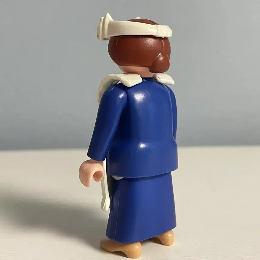 [BUNJANG] Playmobil Victor Apron Maid Figure (Used) / 중고 플레이모빌 빅톨 앞치마 메이드