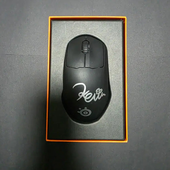 [BUNJANG] Keria Autographed Steelseries PRIME Wireless Precision Esports Gaming Mouse / 케리아 친필 싸인 마우스
