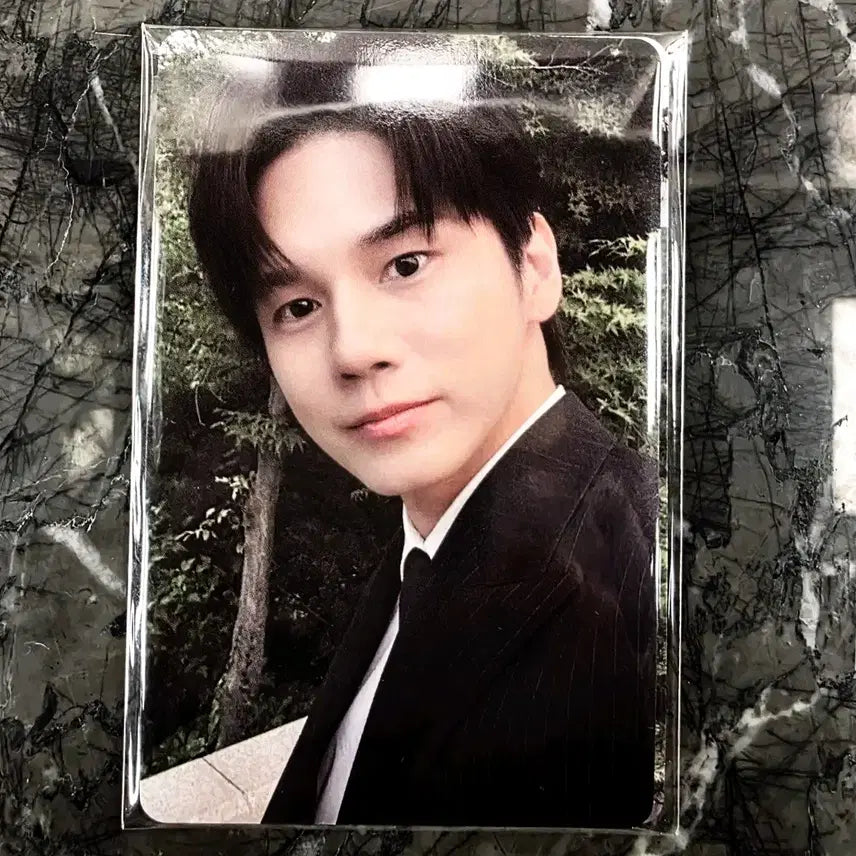 [BUNJANG] Ong Seong Wu Oddly Enough Pop-up Photocard, Postcard, Poster Set / 옹성우 포카 엽서 포스터 세트 오싹한연애 팝업스토어 굿즈