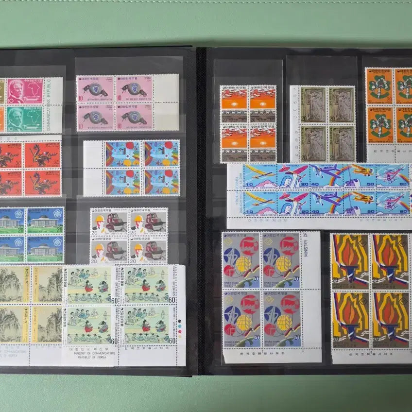 [BUNJANG] Korean Stamp Block Collection Album - 155 Varieties / (우표) 한국 블럭우표 모음앨범 / 155종