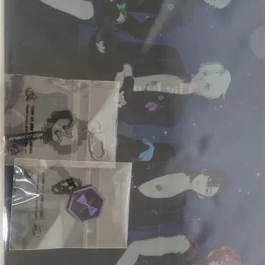 [BUNJANG] LE SSERAFIM Vol. 1 "Volcano" File + Pop-up Keychain Bundle Set / 리레볼루션 볼케이노 파일+ 팝업 키링 일괄