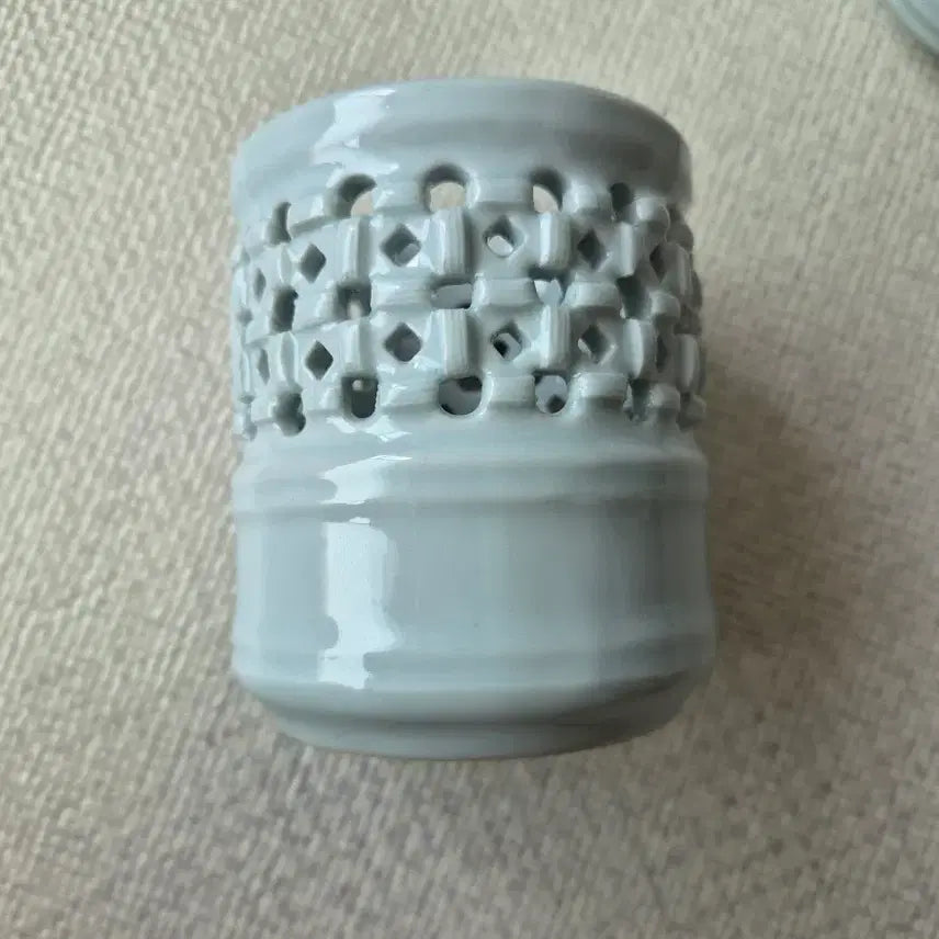 [BUNJANG] Celadon Porcelain Pierced Brush Holder / Pencil Cup / 청자 투각 도자기 붓통 / 연필꽂이