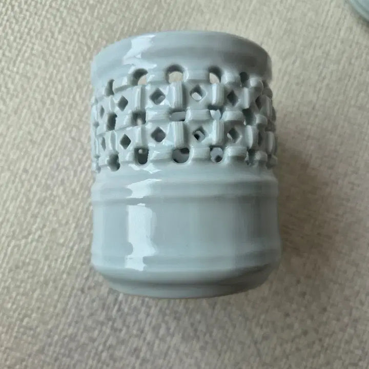 [BUNJANG] Celadon Porcelain Pierced Brush Holder / Pencil Cup / 청자 투각 도자기 붓통 / 연필꽂이
