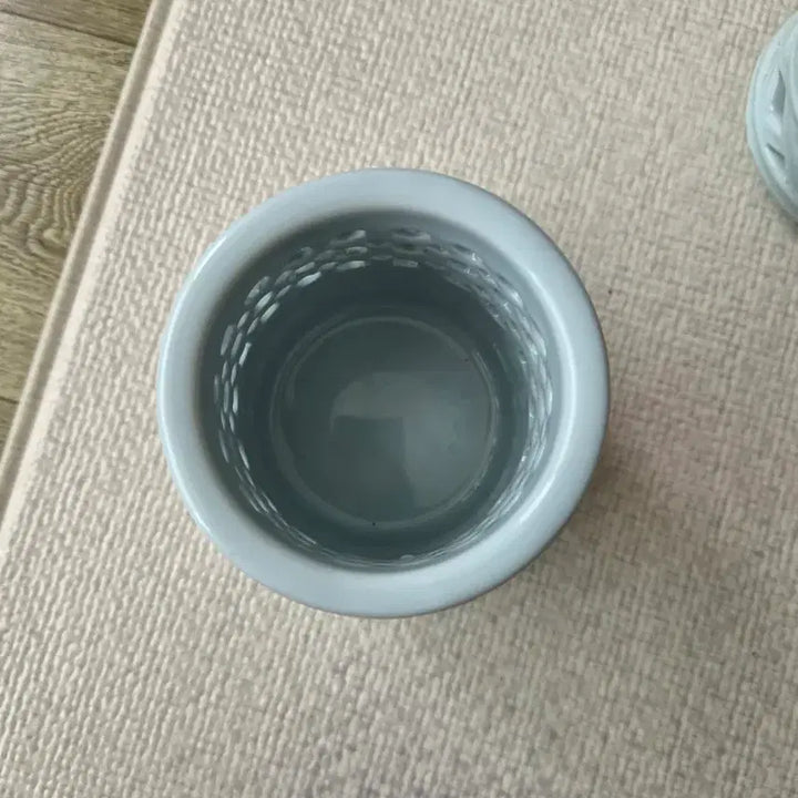 [BUNJANG] Celadon Porcelain Pierced Brush Holder / Pencil Cup / 청자 투각 도자기 붓통 / 연필꽂이