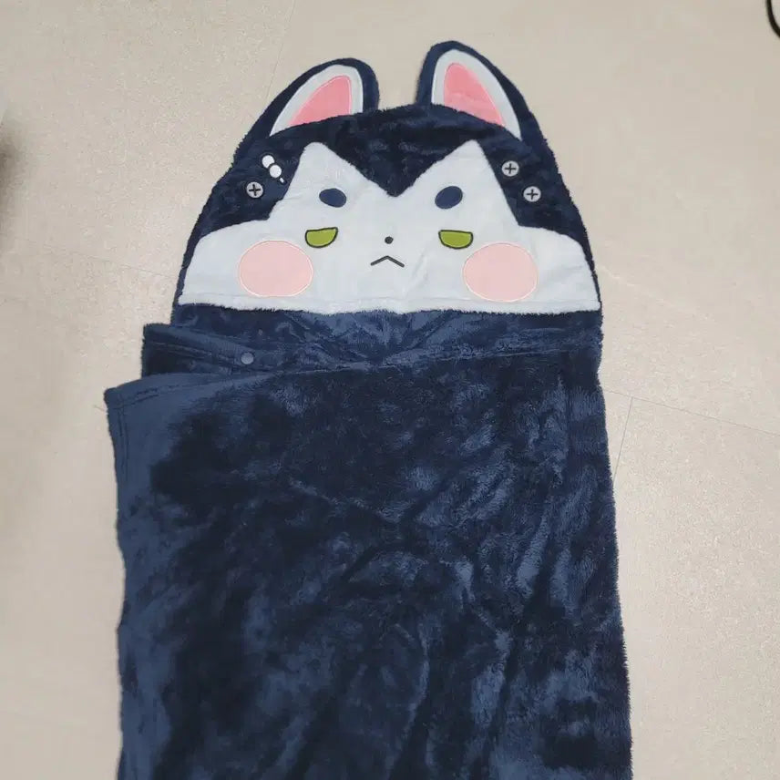 [BUNJANG] SCOSHIZM Robo Froster Pajamas Hoodie Blanket / 스코시즘 로보 프로스터 굿즈 수면 잠옷 후드 담요