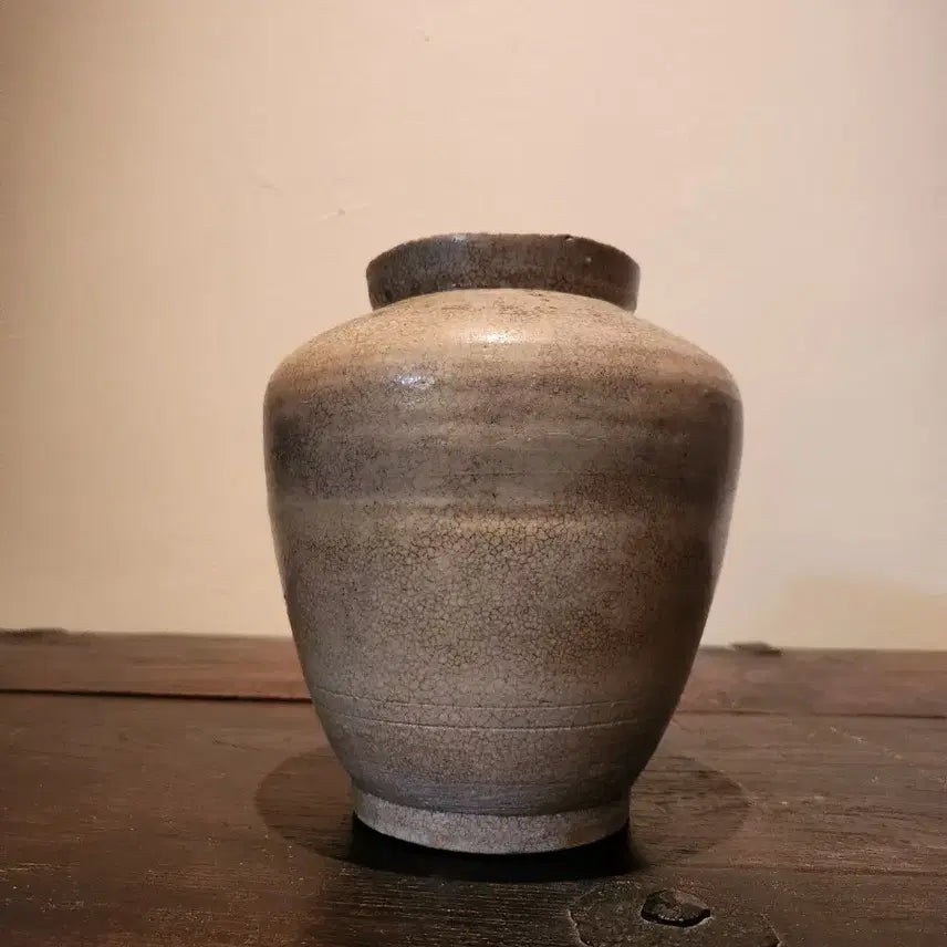 [BUNJANG] Antique Folk Song Style White Porcelain Jar with Patina / [고태미 철철] 세월의 땟물이 짜글짜글한 비정형 민요 백자호