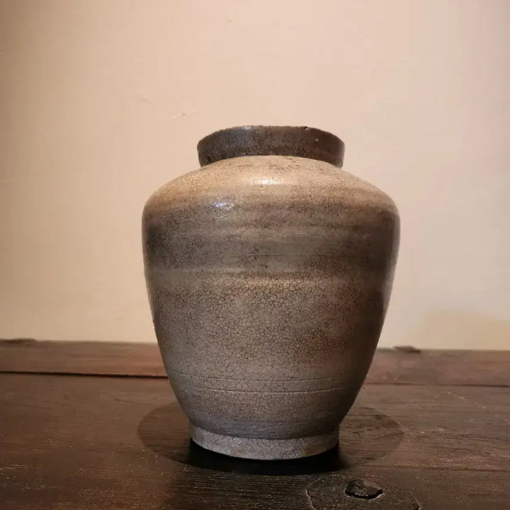 [BUNJANG] Antique Folk Song Style White Porcelain Jar with Patina / [고태미 철철] 세월의 땟물이 짜글짜글한 비정형 민요 백자호