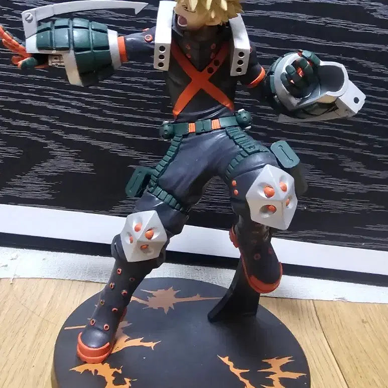[BUNJANG] My Hero Academia Katsuki Bakugo Figure / 나의 히어로 아카데미아 바쿠고 피규어