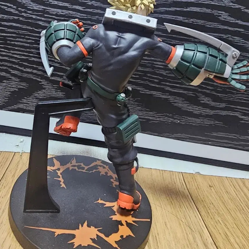 [BUNJANG] My Hero Academia Katsuki Bakugo Figure / 나의 히어로 아카데미아 바쿠고 피규어